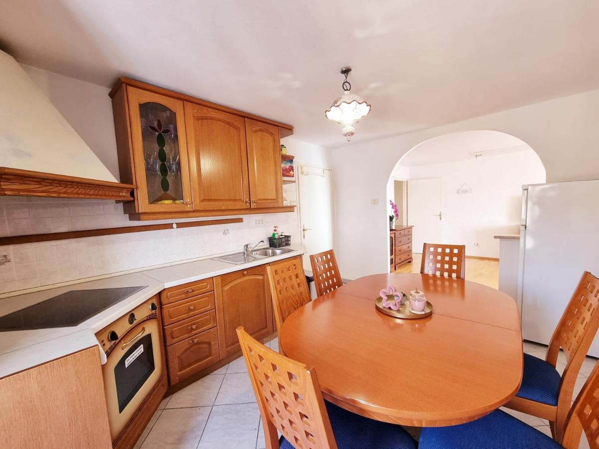 Sea View Apartments Piran Bagian luar foto